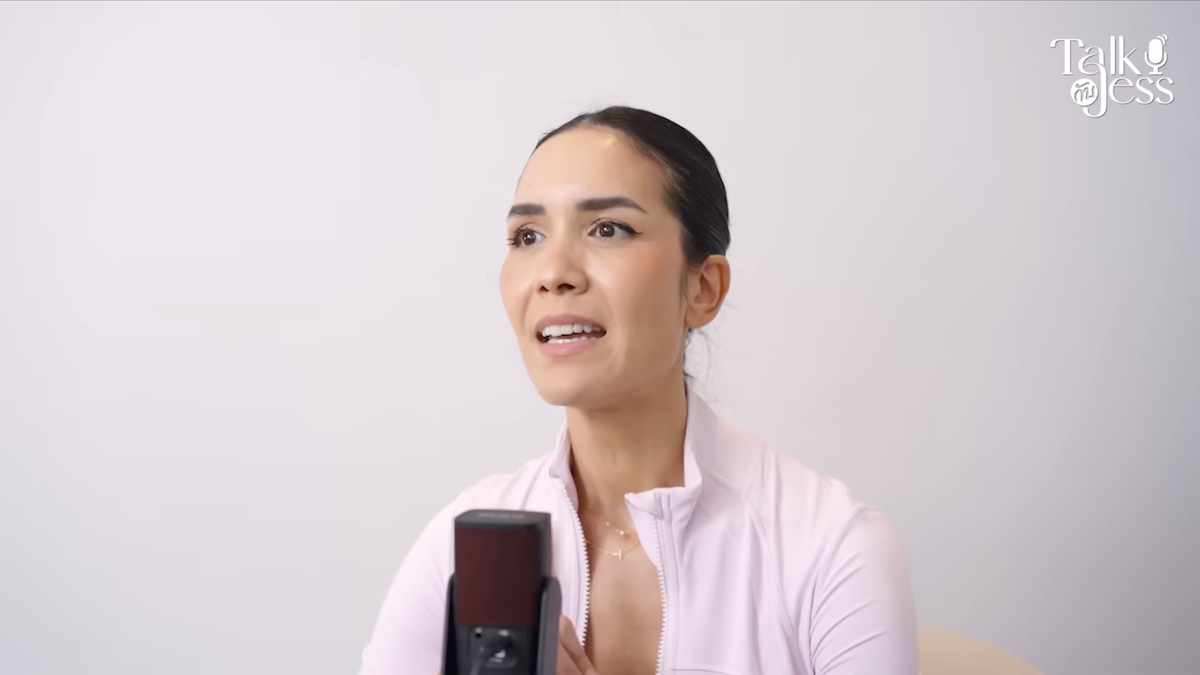 เจสสิกากำลังบันทึก Talk กับ Jess